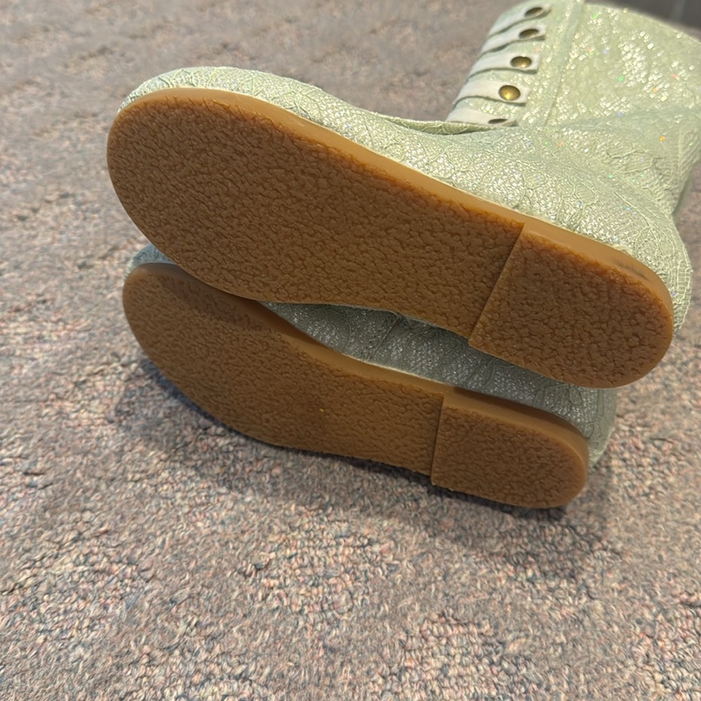 Royal Roe boots - Picture 3 of 3